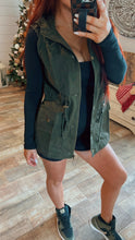 Load image into Gallery viewer, Serving style military vest ~ olive green
