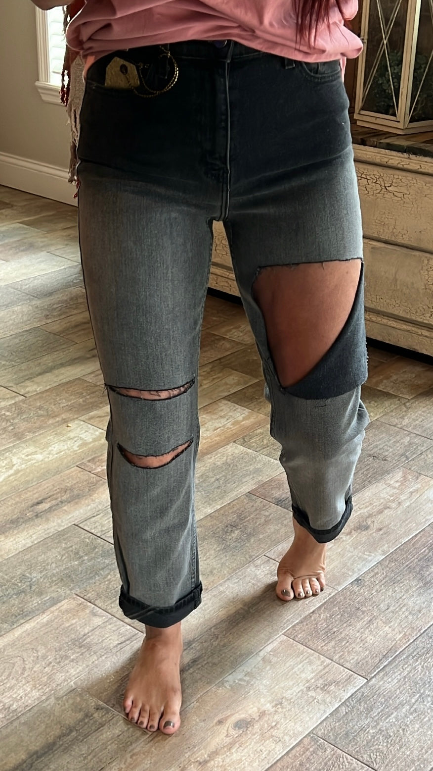 VINTAGE BLACK CUFFED JEANS