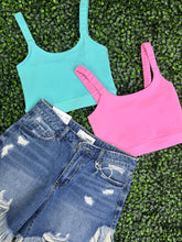 Load image into Gallery viewer, Bree high rise Distressed released hem jean shorts
