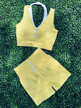 Load image into Gallery viewer, Bows on the go lemon active shorts set
