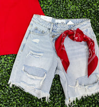 Load image into Gallery viewer, Mica boyfriend light denim jean shorts
