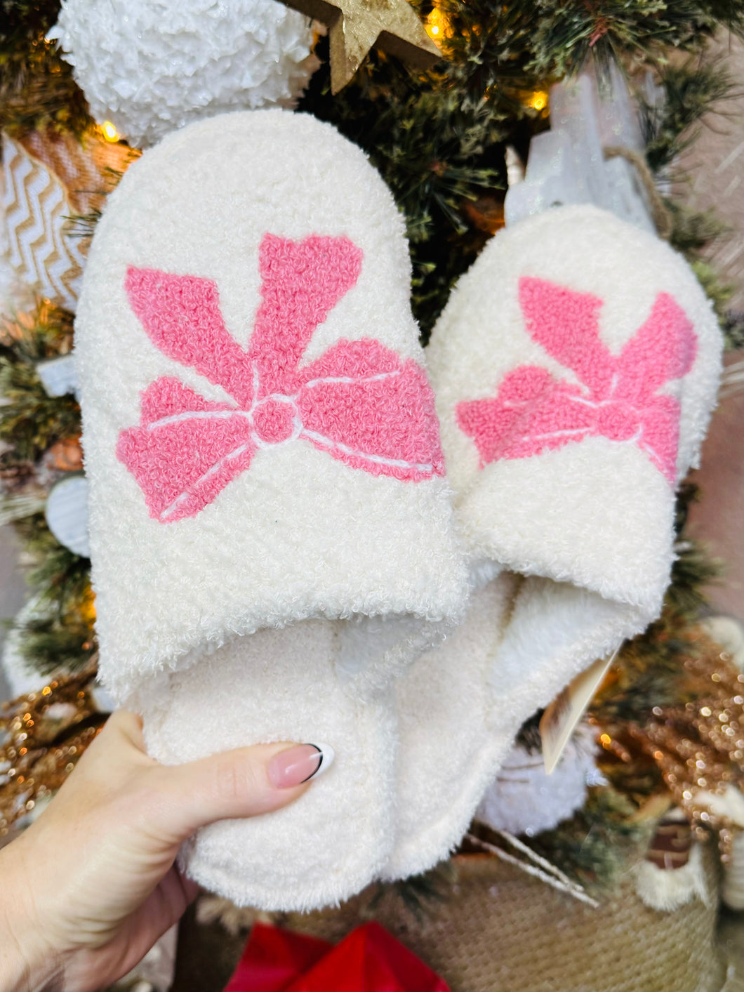 Perfect pink bow slippers