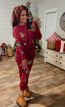 Load image into Gallery viewer, O Christmas tree loungewear set
